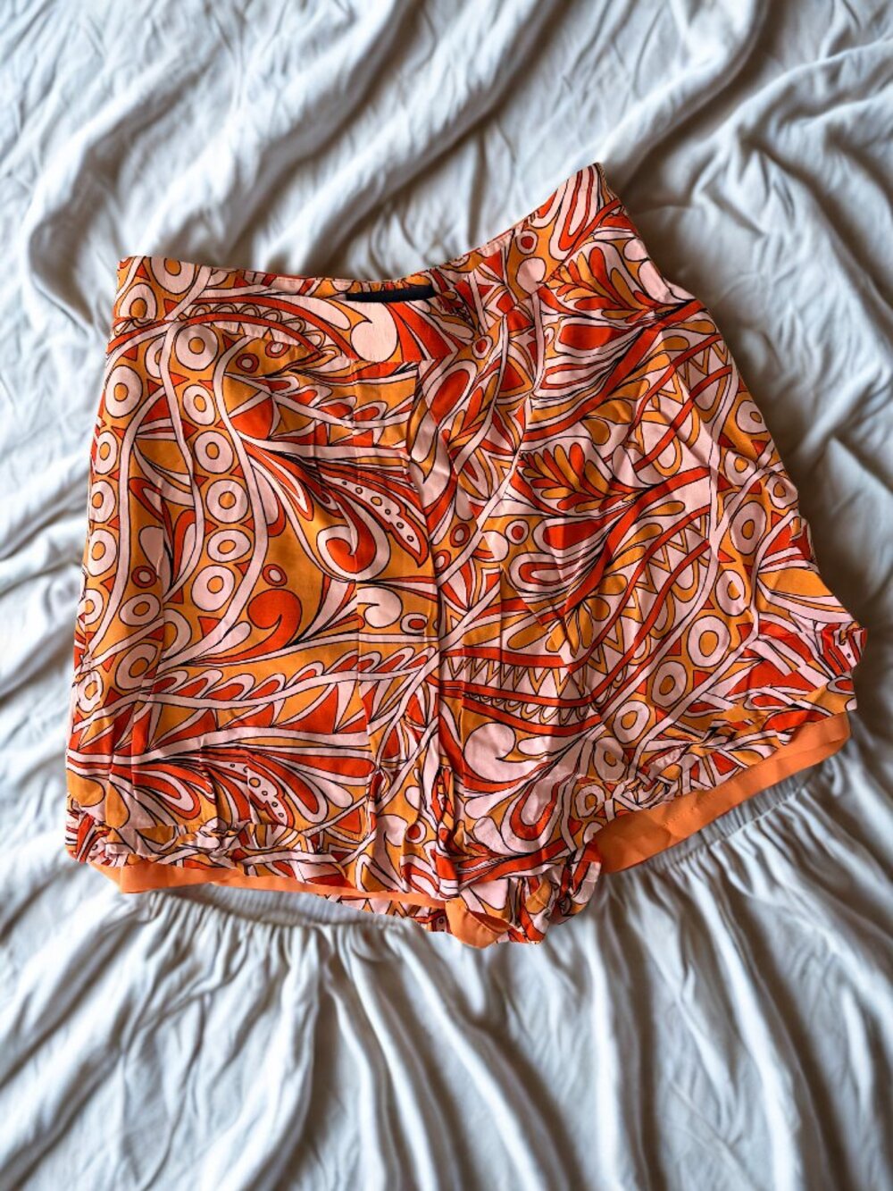 Express flowy shorts